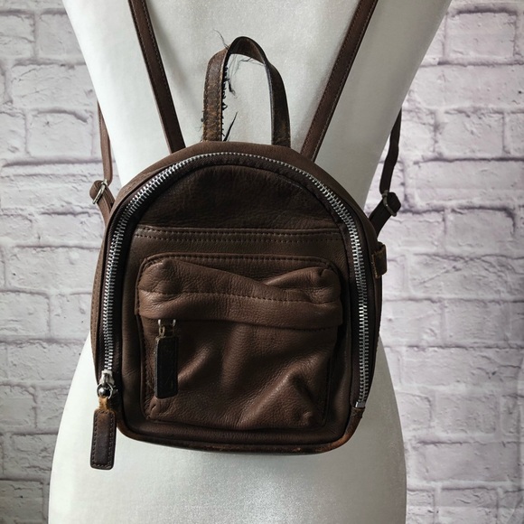 SOLD Vintage Fossil Genuine Leather Mini Backpack - Picture 2 of 10